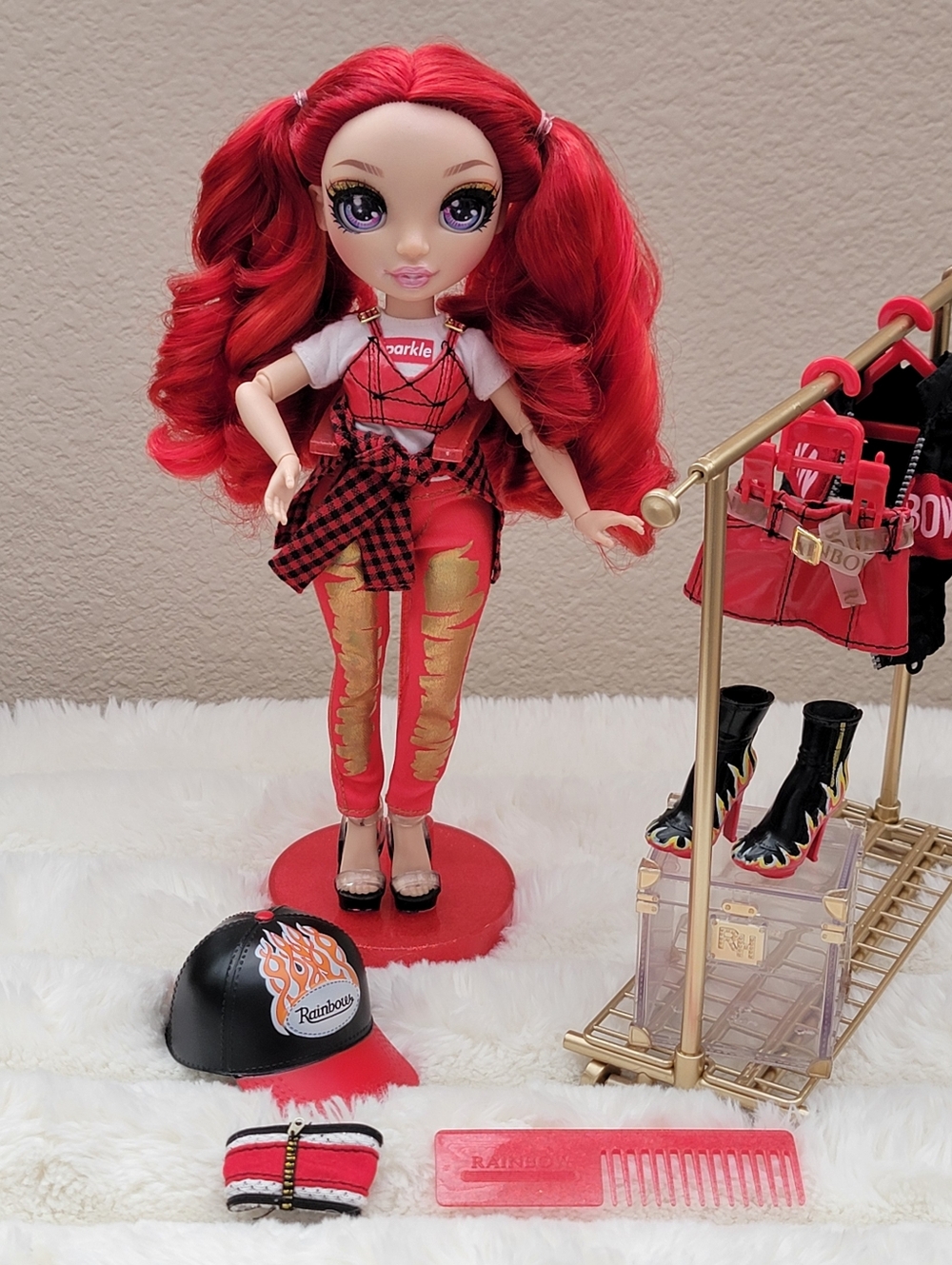 2019 MGA Rainbow High RUBY ANDERSON Fashion Doll *Read*